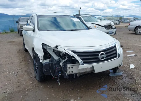 2015 Nissan Altima 2.5 S from USA, damaged, VIN 1N4AL3AP8FN330169